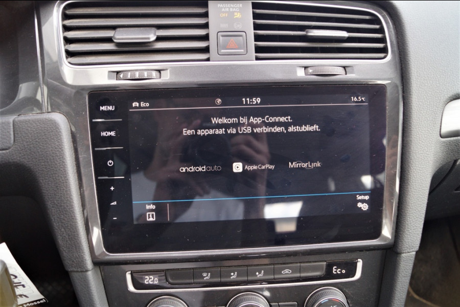 Volkswagen e-Golf 136pk Automaat -NAVI-ACC-LED-ECC-PDC-