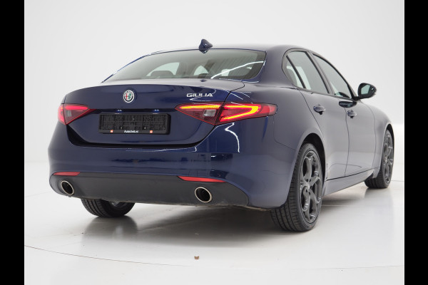 Alfa Romeo Giulia 2.0T 202PK | Navigatie | Climate | Cruise | LED | DAB+