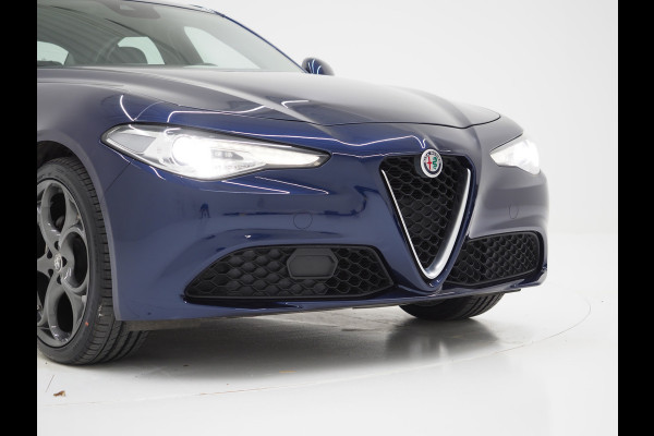 Alfa Romeo Giulia 2.0T 202PK | Navigatie | Climate | Cruise | LED | DAB+