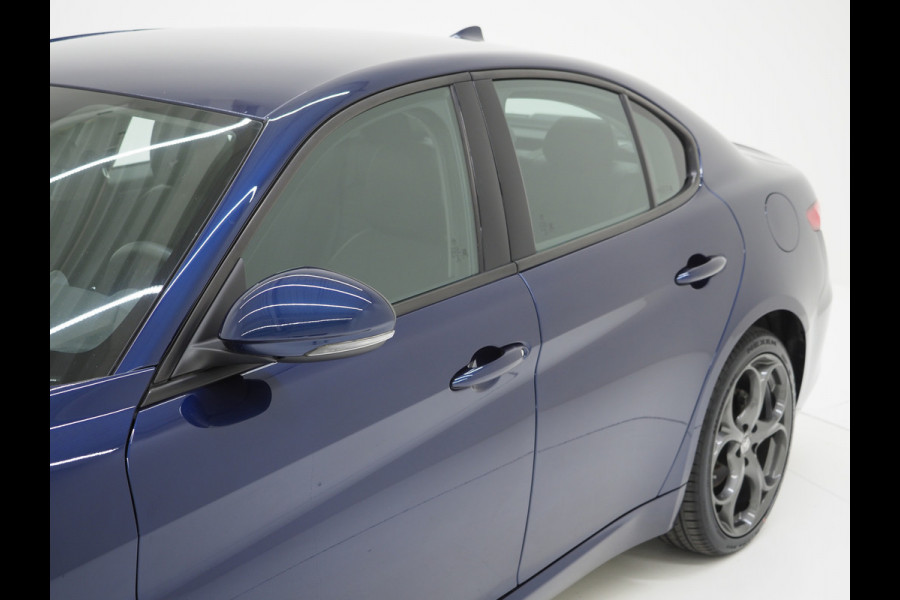 Alfa Romeo Giulia 2.0T 202PK | Navigatie | Climate | Cruise | LED | DAB+