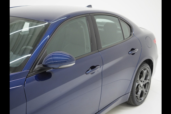 Alfa Romeo Giulia 2.0T 202PK | Navigatie | Climate | Cruise | LED | DAB+