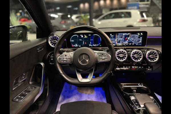 Mercedes-Benz A-Klasse 200 AMG|PANO|SFEER|BOMVOL