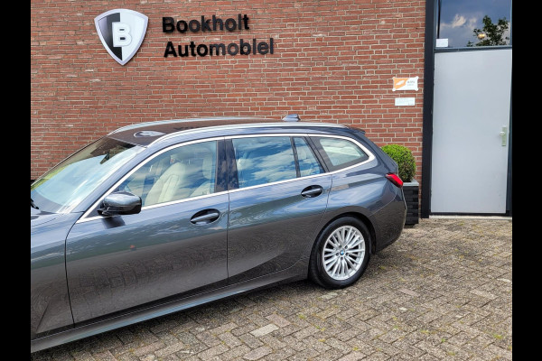 BMW 3 Serie Touring 320i Luxury - Camera, Virtual, Drive Assist (1e eig. NL-auto met NAP)