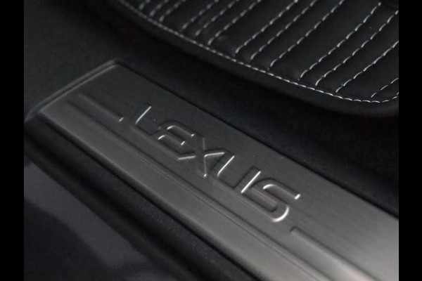 Lexus RZ 450e Executive Line Premium Pack *DEMO* | 20" lichtmetalen velgen | SONIC GREY Metallic