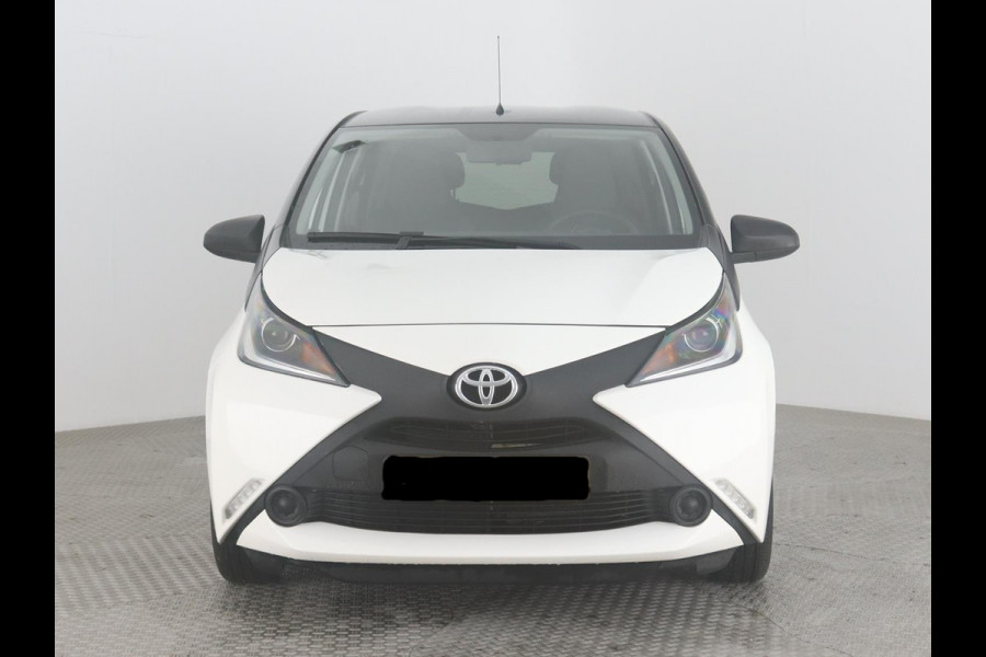Toyota Aygo 1.0 VVT-i BLACK& WHITE 5 DRS AIRCO Garantie tot 2028 Airco, Centrale vergrendeling met Ab.Snelheidsbegrenzer, Radio met USB, Bluetooth, LED dagrijverlichting