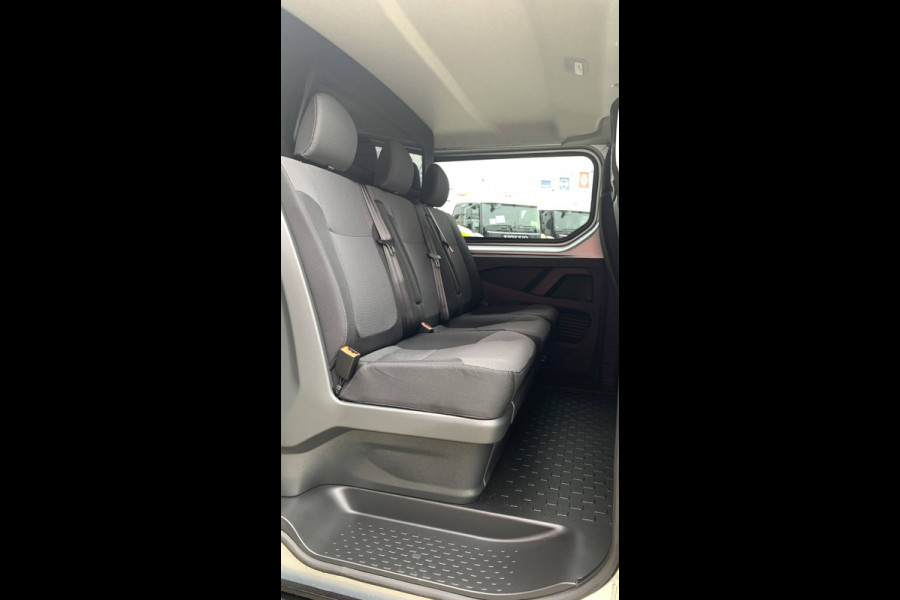 Renault Trafic T30 2.0 dCi 130 PK L2H1 DC 6 persoons, Trekhaak
