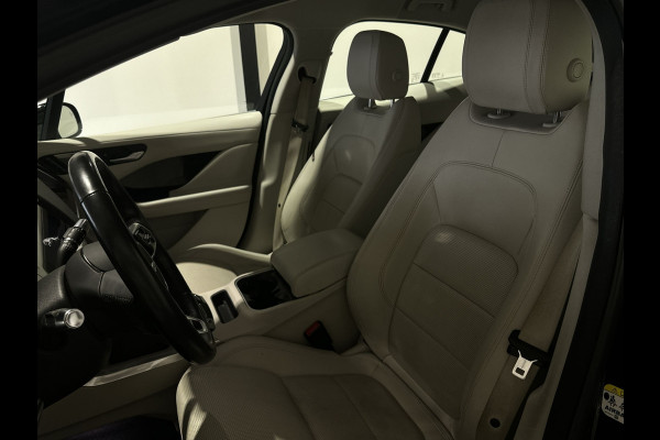 Jaguar I-PACE EV400 SE 90 kWh | Warm of koud? Geen probleem met geventileerde of verwarmde lederen bekleding! |