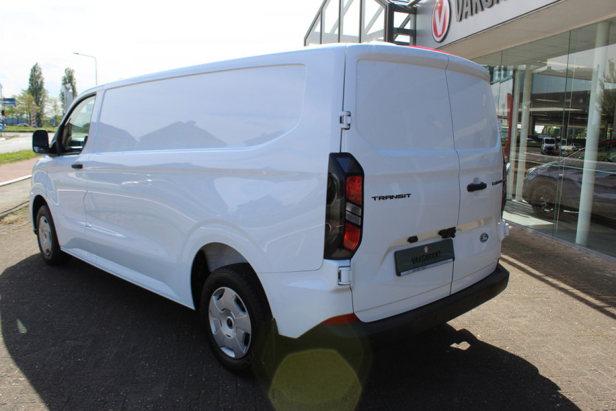 Ford Transit Custom 300 2.0-136pk EcoBlue L2H1 Trend. Profiteer nu van BPM voordeel 2024 ! , Uit voorraad leverbaar, Camera, LED koplampen, Cruise Control, Aut. Airco, App Connect, Winterpack