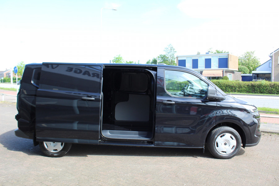 Ford Transit Custom 320 2.0-136pk TDCI L2H1 ´Trend´ schuifdeur li.+re. ! Profiteer nu nog van BPM voordeel  2024 ! , uit voorraad leverbaar Camera, LED koplampen, Cruise Control, Aut. Airco, Navigatie by Apple / Android, verwarmd voorraam etc.