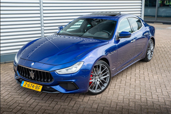 Maserati Ghibli 3.0 V6 S Q4 Ribelle Schuifdak Adapt. Cruise Alcantara hemel