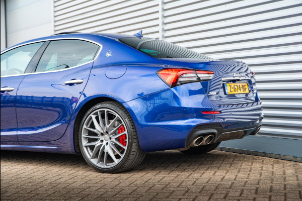 Maserati Ghibli 3.0 V6 S Q4 Ribelle Schuifdak Adapt. Cruise Alcantara hemel