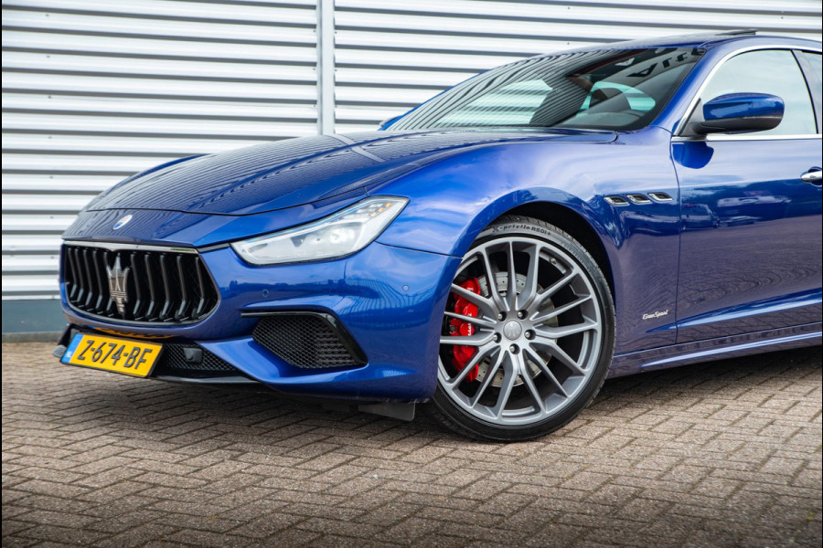 Maserati Ghibli 3.0 V6 S Q4 Ribelle Schuifdak Adapt. Cruise Alcantara hemel