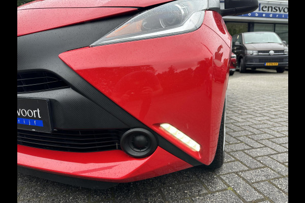 Toyota Aygo 1.0 VVT-i x-now 5 drs 1eEig|51dkm!|Airco|LED