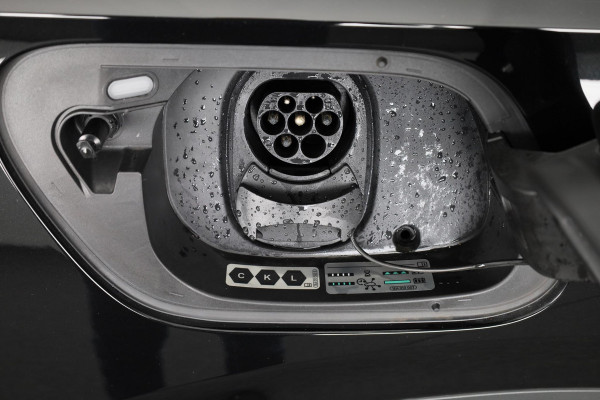 Volkswagen ID.4 Pure 52 kWh 170PK | 19 inch | Warmtepomp | Stoelverwarming | Navigatie