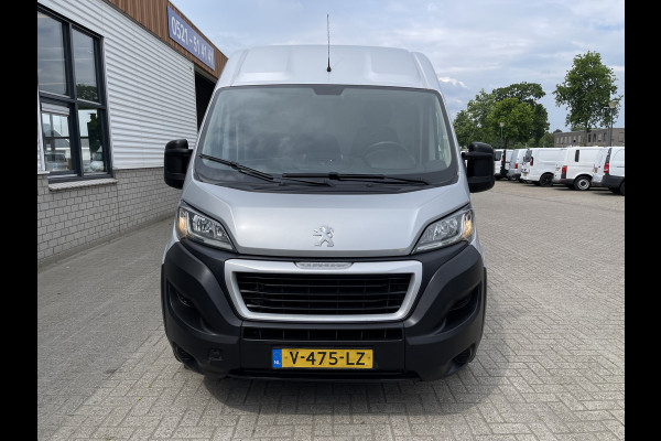 Peugeot Boxer 333 2.0 BlueHDI 164pk L2H2 Premium / vaste prijs rijklaar € 16.950 ex btw / lease vanaf € 329 / airco / cruise / navi / achteruit rijcamera / trekhaak 2500 kg !