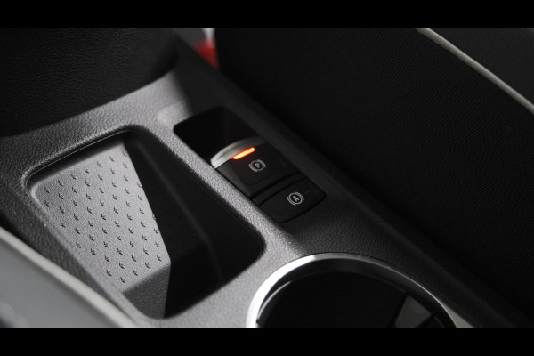 Renault Captur TCe 90 Techno | Navigatie | Camera | Apple Carplay | Climate Control | Parkeersensoren