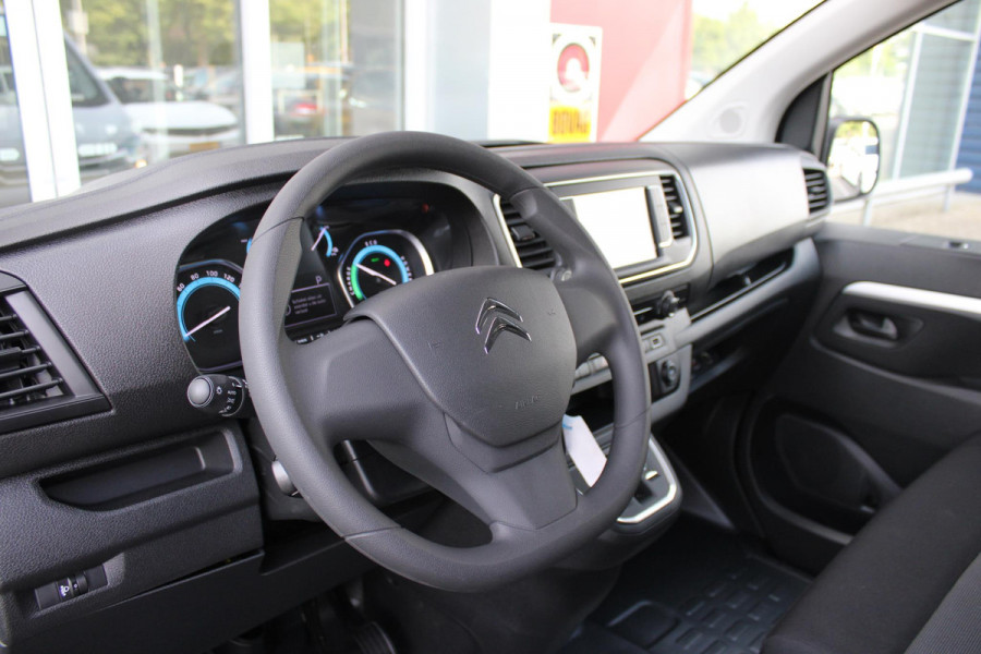 Citroën ë-Jumpy L3 136PK AUTOMAAT DC 75 kWh | 18 STUKS OP VOORRAAD! | DUBBELE CABINE | NAVIGATIE 10" TOUCHSCREEN | APPLE CARPLAY/ANDROID AUTO | ACHTERUITRIJ CAMERA | CRUISE CONTROL | 6-ZITS | REGEN/LICHT SENSOR | DAB+ RADIO | NIEUWE BUS! |