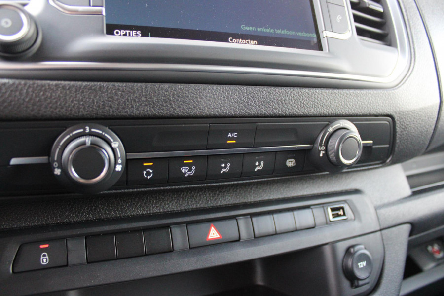 Citroën ë-Jumpy L3 136PK AUTOMAAT DC 75 kWh | 18 STUKS OP VOORRAAD! | DUBBELE CABINE | NAVIGATIE 10" TOUCHSCREEN | APPLE CARPLAY/ANDROID AUTO | ACHTERUITRIJ CAMERA | CRUISE CONTROL | 6-ZITS | REGEN/LICHT SENSOR | DAB+ RADIO | NIEUWE BUS! |