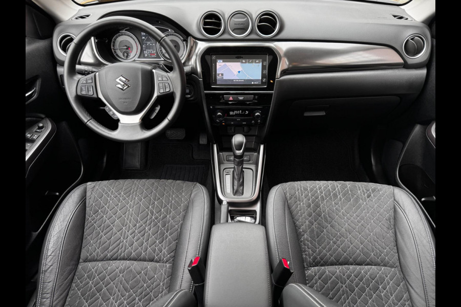Suzuki Vitara 1.5 Hybrid Style / Automaat / Panoramadak / Adaptive Cruise / Navigatie + Camera / Stoelverwarming