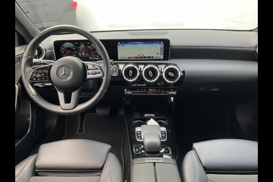 Mercedes-Benz A-Klasse 200 164pk Automaat Business Solution Plus Upgrade Widescreen 1Eig