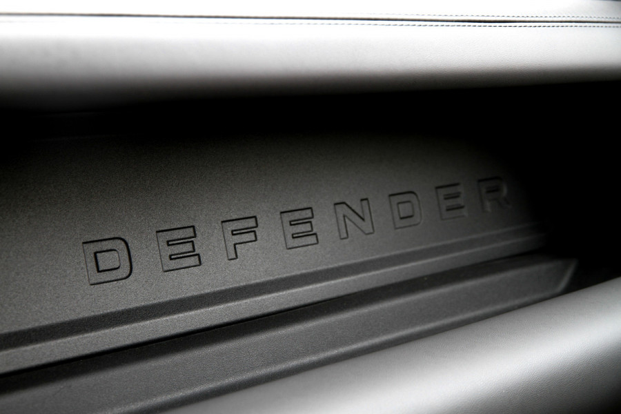 Land Rover Defender 5.0 P525 110 V8 Carpathian Edition Pano | Meridian | Koelbox | 360 | ACC