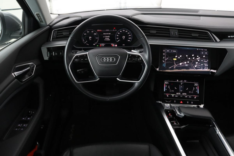 Audi e-tron 50 quattro Launch Edition+ 71kWh | Panoramadak | Adaptive cruise | Leder | Stoelverwarming | Luchtvering | Carplay | Full LED | Navigatie