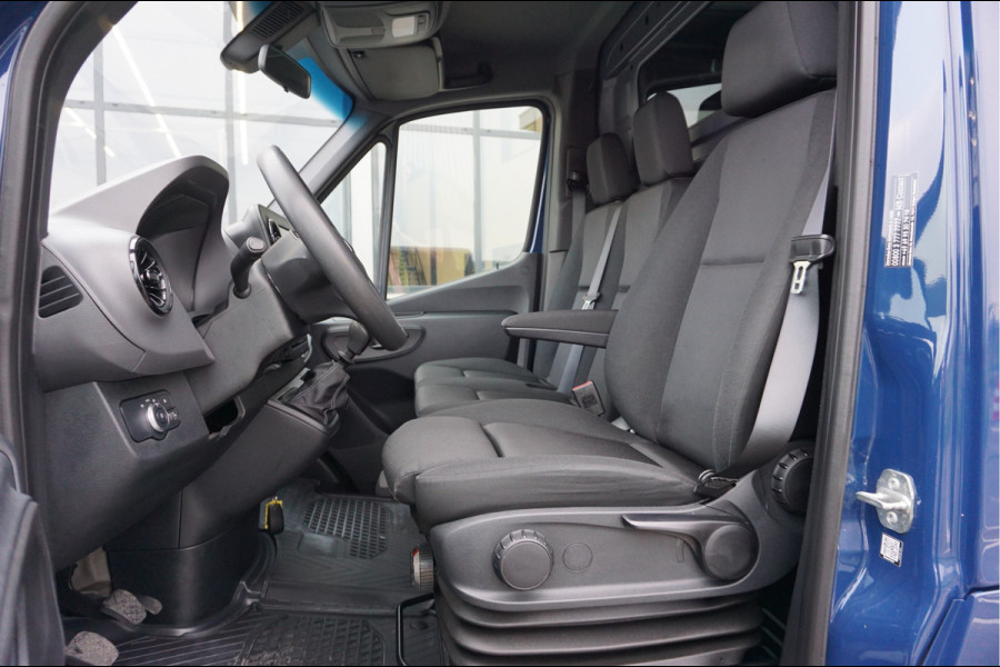 Mercedes-Benz Sprinter 315 CDI RWD L2 H1 MBUX / Navigatie / Airco / Geveerde stoel / 270 Graden achterdeuren