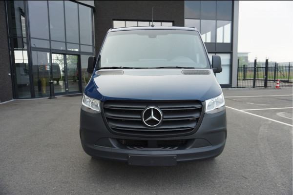 Mercedes-Benz Sprinter 315 CDI RWD L2 H1 Dubbele cabine / MBUX / Navigatie / Airco / Geveerde stoel / 270 Graden achterdeuren