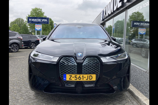 BMW iX xDrive40 Executive 77 kWh | harman/kardon | 22'' | CoPilot Pack | Driving Assistent | Sportpakket | etc. etc.