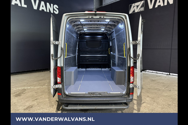 Volkswagen Crafter 2.0 TDI 140pk L3H3 L2H2 Euro6 Airco | Camera | Apple Carplay | Cruisecontrol Android Auto, Chauffeursstoel, Parkeersensoren, Bijrijdersbank, 3000kg Trekvermogen