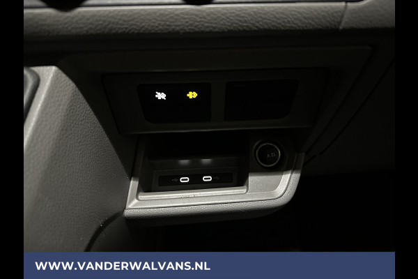 Volkswagen Crafter 2.0 TDI 140pk L4H3 L3H2 Euro6 Airco | Camera | Apple Carplay | Parkeersensoren Android Auto, Bijrijdersbank, 3000kg Trekvermogen