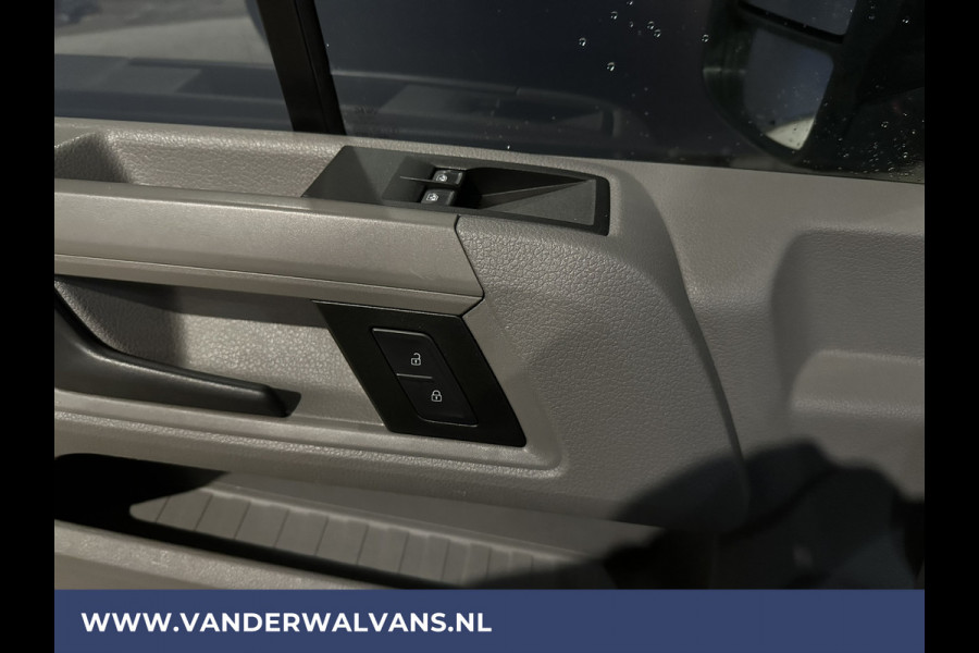 Volkswagen Crafter 2.0 TDI 140pk L4H3 L3H2 Euro6 Airco | Camera | Apple Carplay | Parkeersensoren Android Auto, Bijrijdersbank, 3000kg Trekvermogen