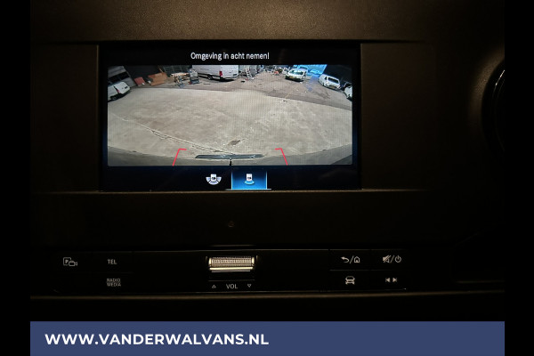 Mercedes-Benz Sprinter 317 CDI 170pk L3H2 Euro6 Airco | Stoelverwarming | Cruisecontrol | Camera Chauffeursstoel, 270graden achterdeuren, Apple carplay + Android auto, MBUX