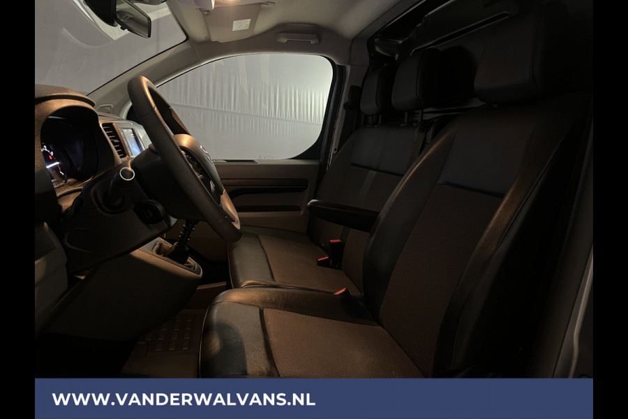 Toyota ProAce 2.0 D-4D 122pk L3H1 XL Euro6 Airco | 2500kg Trekhaak | Navigatie | Parkeersensoren Bijrijdersbank, cruisecontrol, apple carplay, android auto