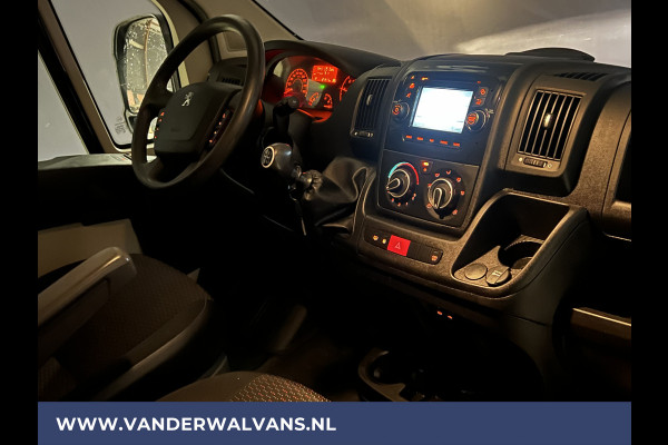 Peugeot Boxer 2.0 BlueHDI 130pk L2H2 Euro6 Airco | Camera | Trekhaak 2500kg | Navigatie | Cruisecontrol Parkeersensoren, Bluetooth-telefoonvoorbereiding