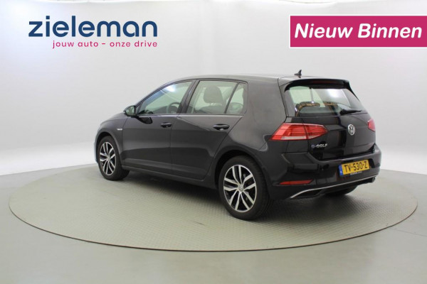 Volkswagen e-Golf Electric Sportsline (14.000,- NA SUBSIDIE) - CarPlay, PDC, LED