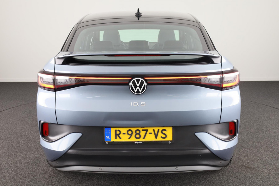 Volkswagen ID.5 Pro 77 kWh 174 Pk | Navigatie | Parkeersensoren (Park assist) | Achteruitrijcamera | Stoelverwarming | Adaptieve cruise control |