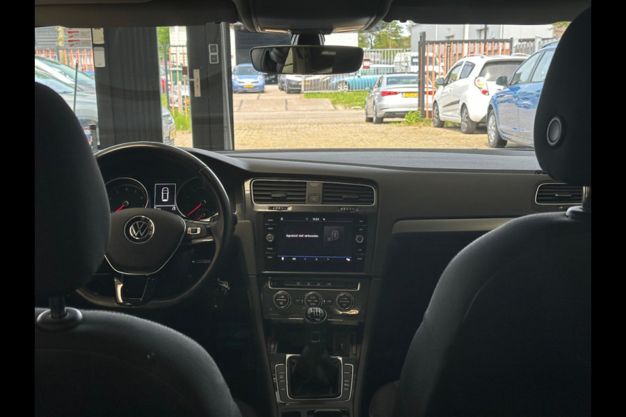 Volkswagen Golf 1.0 TSI Trendline