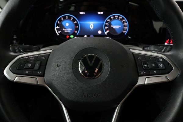 Volkswagen Golf 1.0 eTSI Life | Stoel & stuurverwarming | Adaptive cruise | Carplay | Navigatie | Full LED | Sfeerverlichting | Climate control