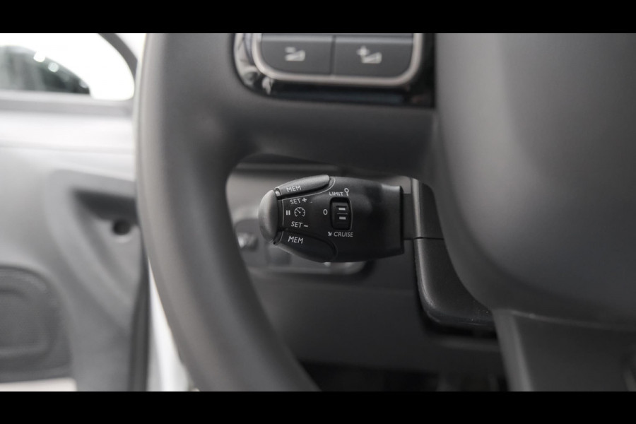 Citroën C3 PureTech 110 EAT6 Shine | Panoramadak | Climate Control | Apple Carplay | Parkeersensoren | Stoelverwarming