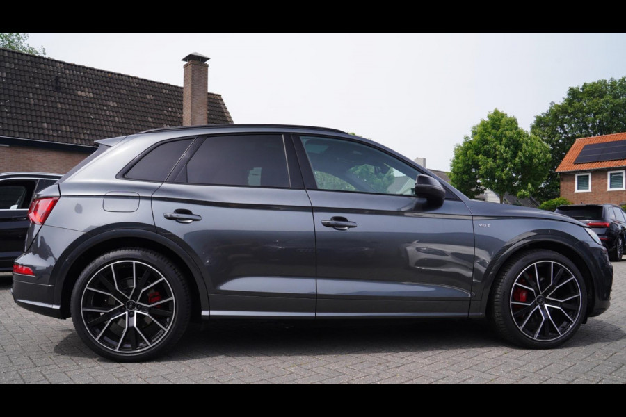 Audi SQ5 3.0 TFSI SQ5 Quattro | Panorama | Elektrische trekhaak | Luchtvering | Adaptieve Cruise | Motorsound | Head up display