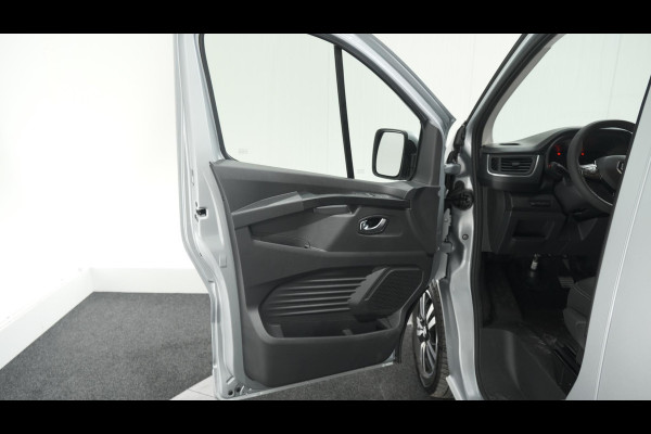 Renault Trafic 2.0 Blue dCi 170 EDC T30 L2H1 Extra | Camera | Navigatie | Parkeersensoren | Keyless Entry | Apple Carplay | Vloerplaat