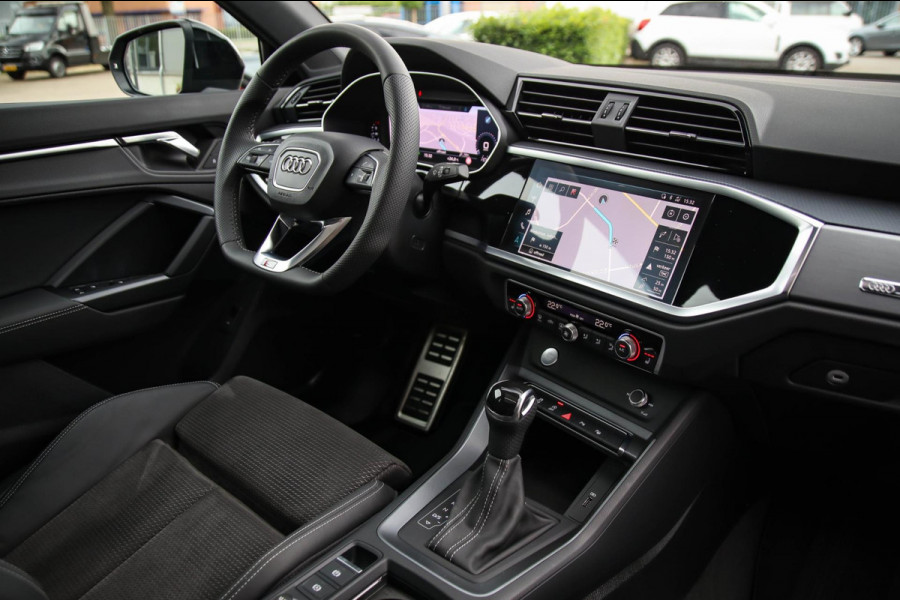 Audi Q3 35 TFSI 1.5 TFSI S Line Pro Line S 150pk S-Tronic! 1e|Panoramadak|Virtual Cockpit|LED Matrix|Leder|ACC|Camera|20inch|Bj'19