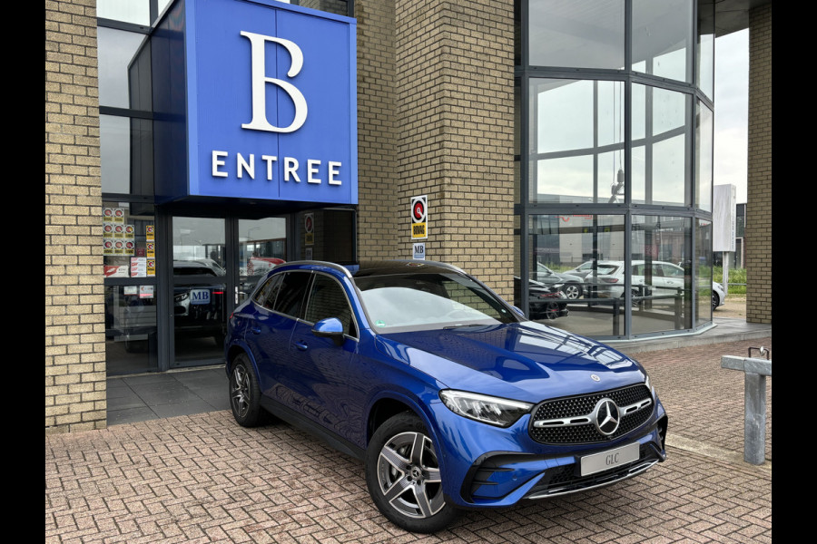 Mercedes-Benz GLC 300e Hybrid 4 Matic AMG STYLING-PANORAMA-MEMORY-DISTRONIC-TREKHAAK-ZEER COMPLEET