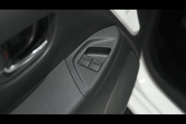 Peugeot 108 1.0 e-VTi Allure | Camera | Climate Control | 5 Deurs | 15 Inch Lichtmetalen Velgen
