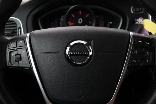Volvo V40 2.0 D2 Nordic+ | 1e eigenaar | Adaptive Cruise | Stoelverwarming | Full LED | Half leder | BLIS | Navigatie | PDC