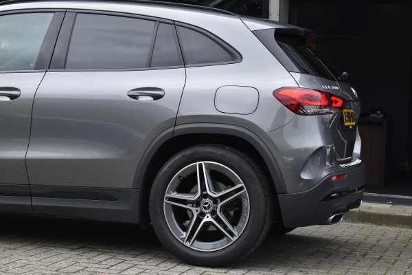 Mercedes-Benz GLA 200 Business Solution AMG Pano Camera Navi