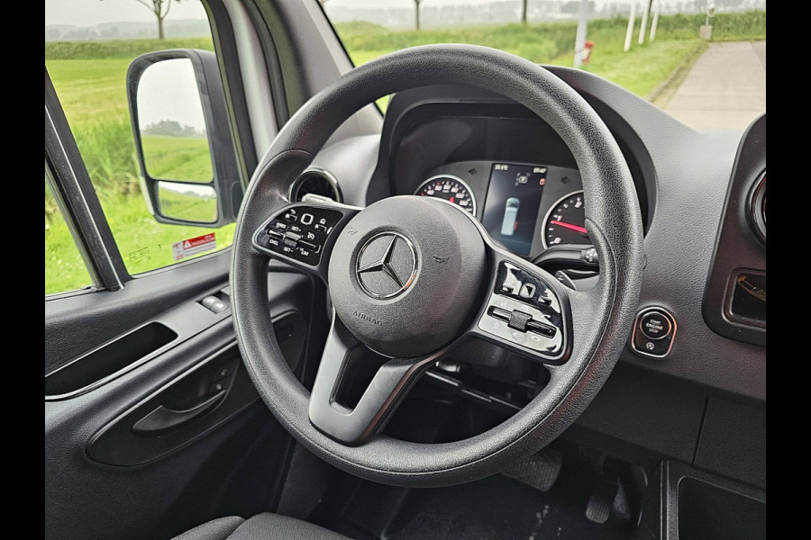 Mercedes-Benz Sprinter 317 1.9 CDI L2H2 RWD Mbux  Automaat 170Pk Pdc 3-Zits Cruise Stoelverwarming Euro6!