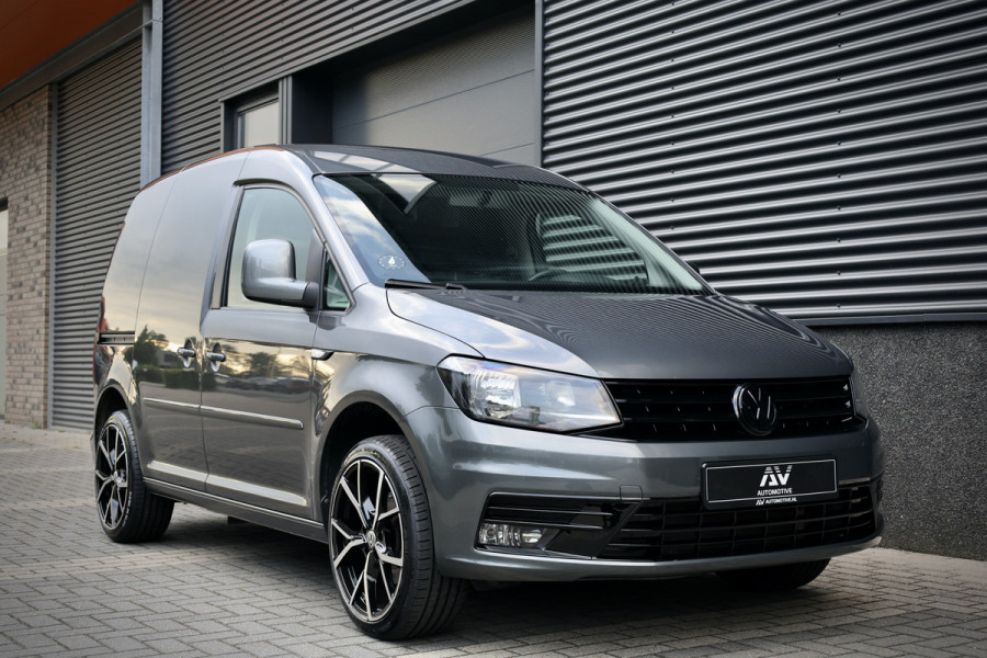 Volkswagen Caddy 1.4 TSI DSG | L+R Schuifdeur | CarPlay | Camera | AV Edition | Airco | Trekhaak | Cruise control | BPM Vrij | Nieuwe APK | Dealer onderhouden