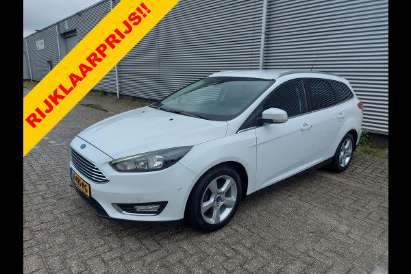 Ford FOCUS Wagon 1.5 Titanium Automaat, airco, cruise ,navigatie, stoel/stuurverwarming, trekhaak, parkeersensoren,